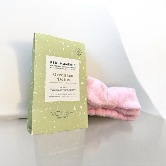 NWT Green Tea Detox Pedi Kit and Spa Head Band - Picture 2 of 8